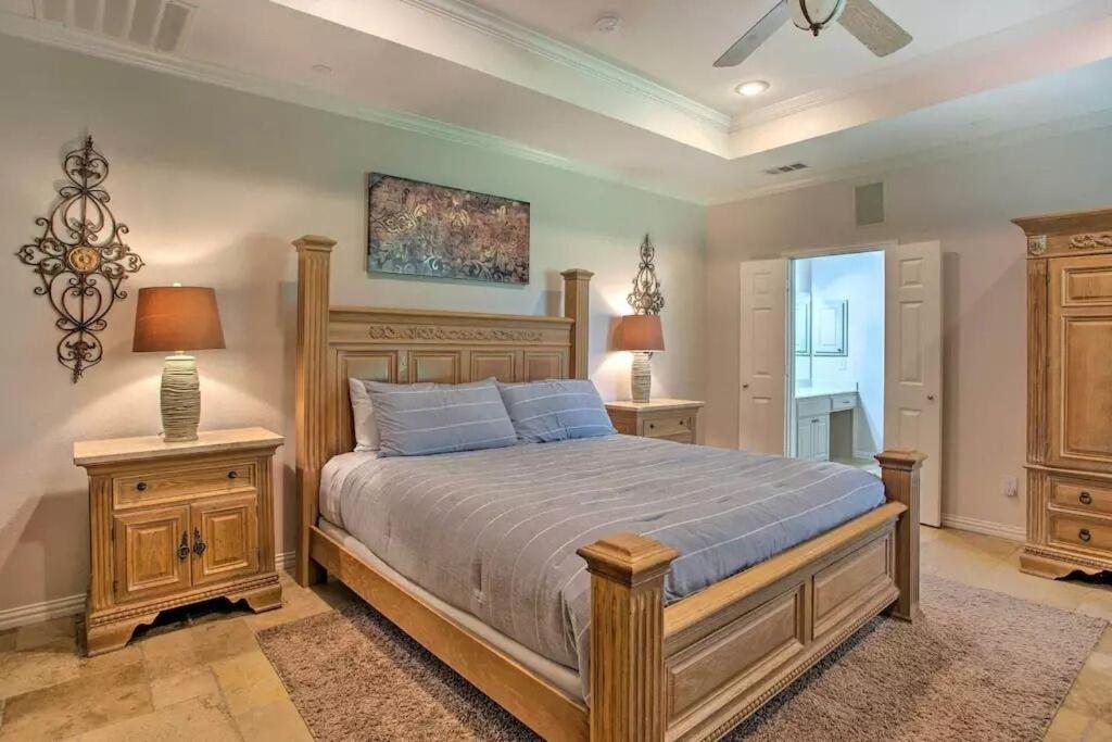 Heated Pool, Pool Table, Hot Tub, Home Theatre, Guest House, Basketball Court, Sleeps-20 Allen Εξωτερικό φωτογραφία