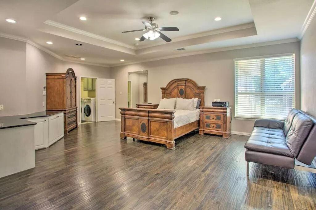 Heated Pool, Pool Table, Hot Tub, Home Theatre, Guest House, Basketball Court, Sleeps-20 Allen Εξωτερικό φωτογραφία